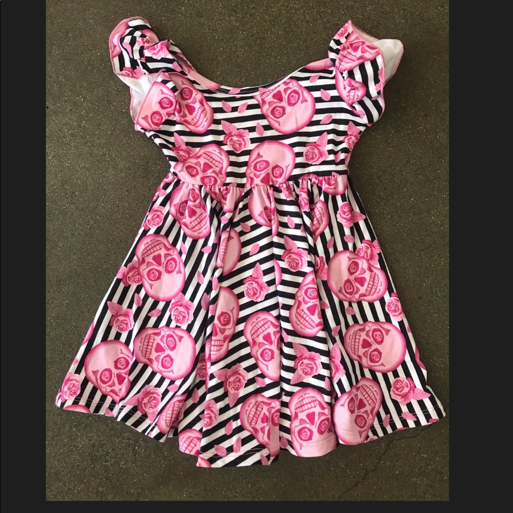 Dot dot smile Halloween dress NWOT